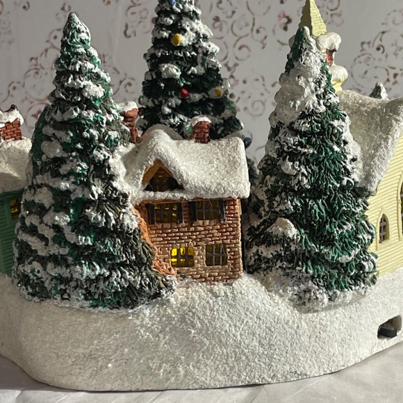 Vintage Thomas Kinkade St. Nicholas Circle -Christmas Village - Picture 9 of 11